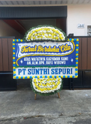 Papan Bunga Duka di Pesurungan Kidul