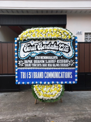 Papan Bunga Duka di Pesurungan Kidul
